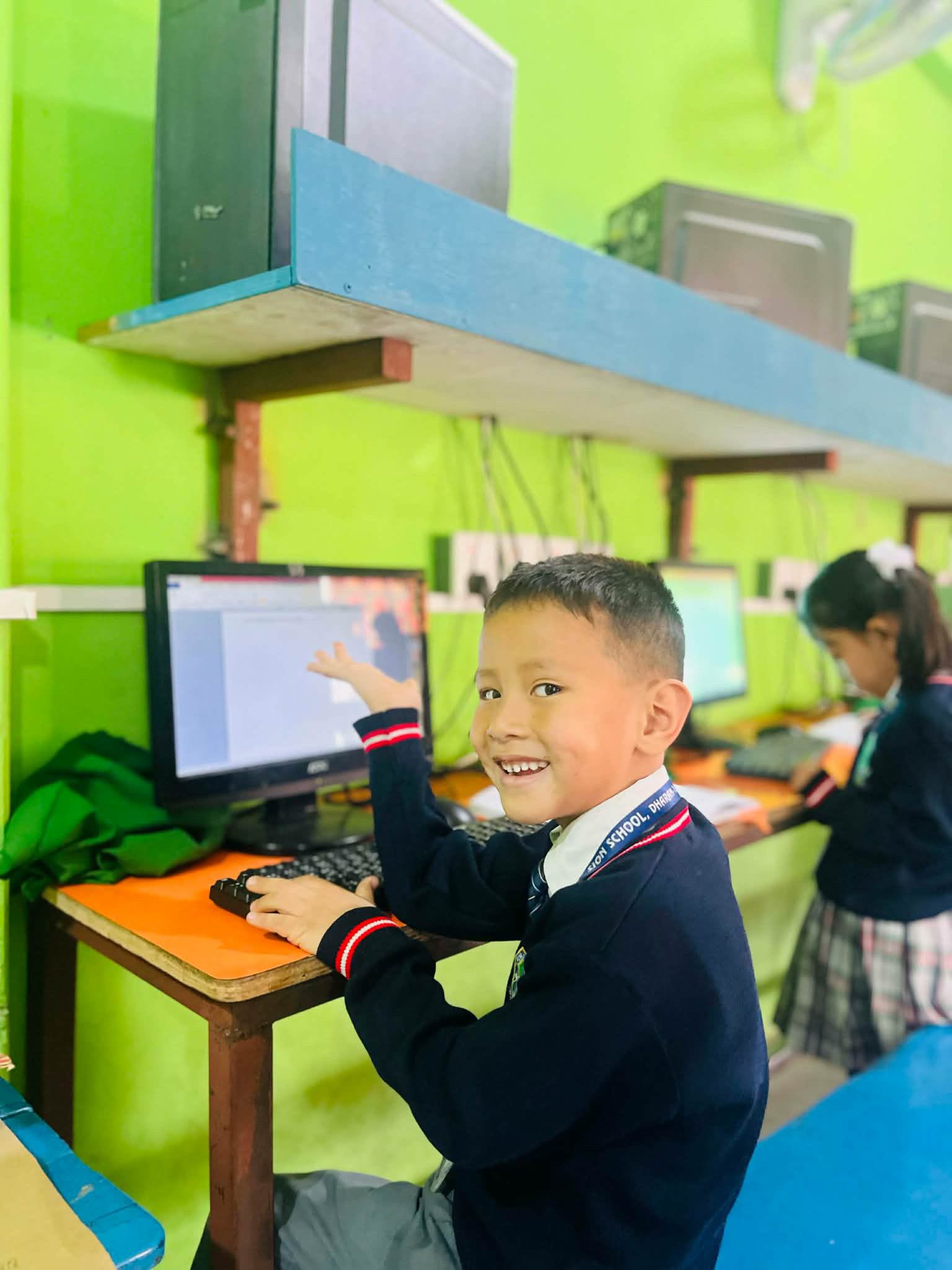 Air-Conditioned Computer Lab